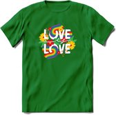 Love Is Love | Pride T-Shirt | Grappig LHBTIQ+ / LGBTQ / Gay / Homo / Lesbi Cadeau Shirt | Dames - Heren - Unisex | Tshirt Kleding Kado | - Donker Groen - M