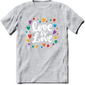 Love Is Love | Pride T-Shirt | Grappig LHBTIQ+ / LGBTQ / Gay / Homo / Lesbi Cadeau Shirt | Dames - Heren - Unisex | Tshirt Kleding Kado | - Licht Grijs - Gemaleerd - M