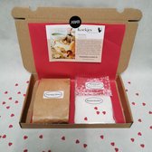 Brievenbus Bakmix Cadeau - Een doosje vol Koekjes - Voor de thuisbakker - Hartjesmix