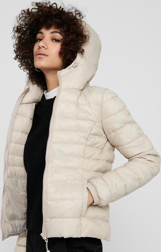ONLY Quilted Jacket ONLTAHOE Quilted Jacket 💶 20,99€ invece di 49,99€ 💰 Sconto del 58%  #pubblicità #ads