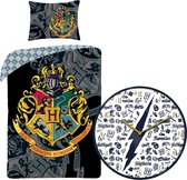 Harry Potter Dekbedovertrek- Katoen- 1persoons- 140x200- Dekbed Hogwarts Logo -Zwart,  incl. Gryffindor wandklok 25cm