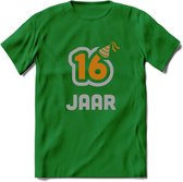 16 Jaar Feest T-Shirt | Goud - Zilver | Grappig Verjaardag Cadeau Shirt | Dames - Heren - Unisex | Tshirt Kleding Kado | - Donker Groen - XXL