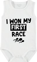 Baby Rompertje met tekst 'I won my first race' | mouwloos l | wit zwart | maat 62/68 | cadeau | Kraamcadeau | Kraamkado