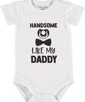 Baby Rompertje met tekst 'Handsome like daddy 2' |Korte mouw l | wit zwart | maat 50/56 | cadeau | Kraamcadeau | Kraamkado