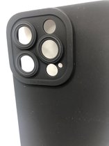 Hoogwaardige Siliconen hoesje met bescherming rondom Camera/Lens - Geschikt voor iPhone 13 Pro - Zwart (Let OP: Past Alleen 13 Pro)
