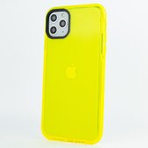 SafeCase® iPhone 11 Pro Max Hoesje - Fluorescerende gele vloeibare siliconen soft touch - Schokbestendig + Gratis Glass Schermbeschermer