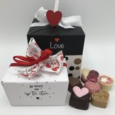 Cho-lala Valentijn cadeaubox Love bonbons | chocoladecadeau Valentijn | 150 gram bonbons | Love | Liefde | Valentijn