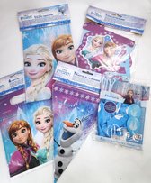 Disney Frozen Feestpakket - 5-delig verjaardagspakket: tafelkleed, letterslinger, 6 feestzakjes, Vlaggenlijn 2,3 meter en 5 ballonnen voor een geslaagd verjaardagsfeestje - feest