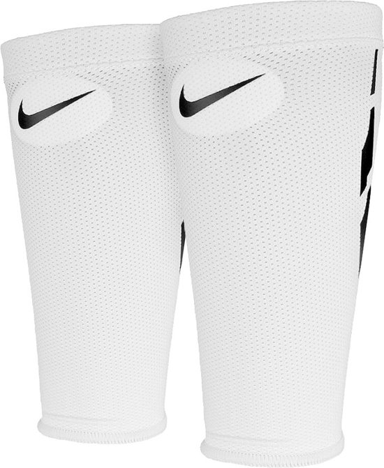 Nike - Guard Lock Elite Sleeves - Scheenbeschermersok - One Size - Wit |  bol.com