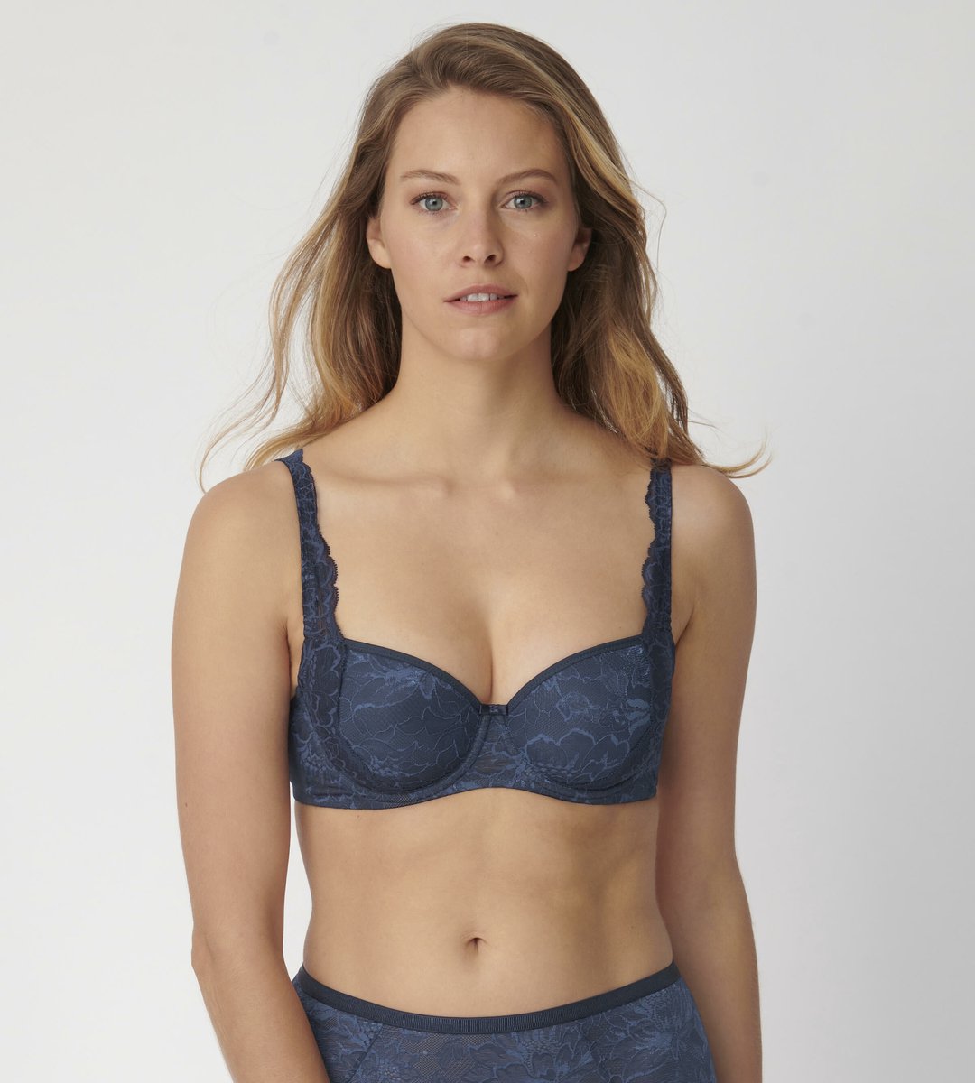 Triumph Amourette Charm T W02 Sherbet Green, Sherbet Green