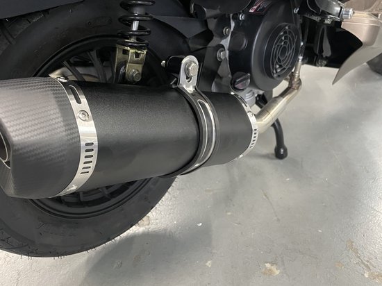 Foto: Akrapovic style uitlaat scooter euro4 euro 5 la souris sourini senzo rivalux gts toscana btc riva btc felice akrapovic style 4scoot jamarcol technigas