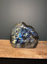 Labradoriet freeform | Labradoriet | Thuis Decoratie | Natuursteen | Mineraalsteen | Mineralen | Edelsteen | Edelstenen | Kristallen | Woonkamer | Accesoires