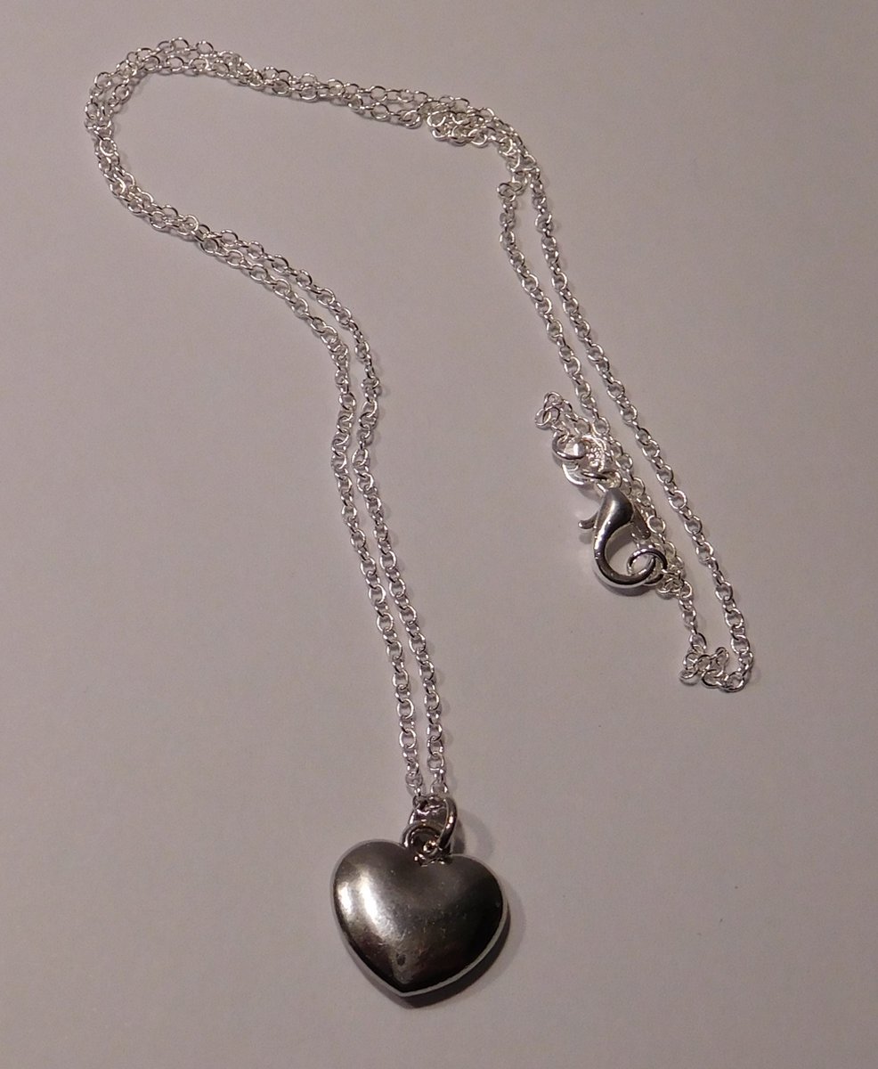 Ketting met hanger hartje zilverkleur