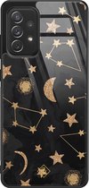 Casimoda® hoesje - Geschikt voor Samsung Galaxy A52 5G - Counting The Stars - Luxe Hard Case Zwart - Backcover telefoonhoesje - Goudkleurig