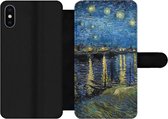 Bookcase Geschikt voor iPhone X telefoonhoesje - Sterrennacht boven de Rhône - Van Gogh - Kunst - Met vakjes - Wallet case met magneetsluiting