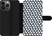 Bookcase Geschikt voor iPhone 13 Pro Max telefoonhoesje - Stip - Patroon - Wit - Met vakjes - Wallet case met magneetsluiting