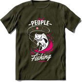 Cool People Do Fishing - Vissen T-Shirt | Roze | Grappig Verjaardag Vis Hobby Cadeau Shirt | Dames - Heren - Unisex | Tshirt Hengelsport Kleding Kado - Leger Groen - XXL