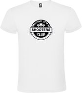 Wit T shirt met " Member of the Shooters club "print Zwart size L