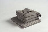 MAROYATHOME - UNO - Badtextielset - 3 handdoeken 50x100 cm, 1 badlaken 70x140 cm, 1 GRATIS haarhanddoek 26x54 cm - Biologisch en Fairtrade katoen - Stone Grey - Grijs