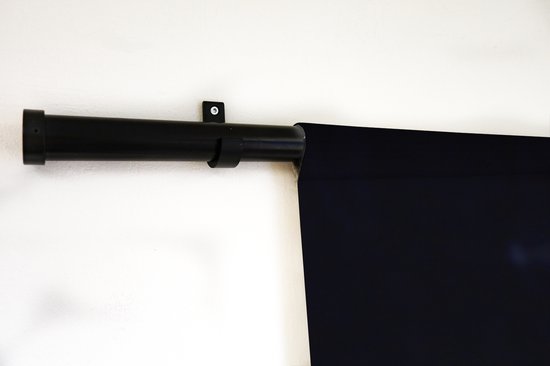 Wandkleed Bladeren op een zwarte achtergrond - Siernetel blad op zwarte achtergrond Wandkleed katoen 60x90 cm - Wandtapijt met foto