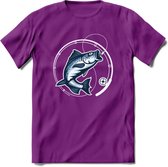 Fishing - Vissen T-Shirt | Grappig Verjaardag Vis Hobby Cadeau Shirt | Dames - Heren - Unisex | Tshirt Hengelsport Kleding Kado - Paars - M