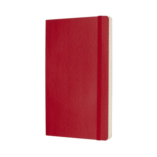 Gesloten rood Moleskine notitieboek met een rood elastiek.