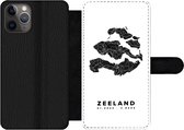 Bookcase Geschikt voor iPhone 11 Pro telefoonhoesje - Zeeland - Nederland - Wegenkaart - Met vakjes - Wallet case met magneetsluiting