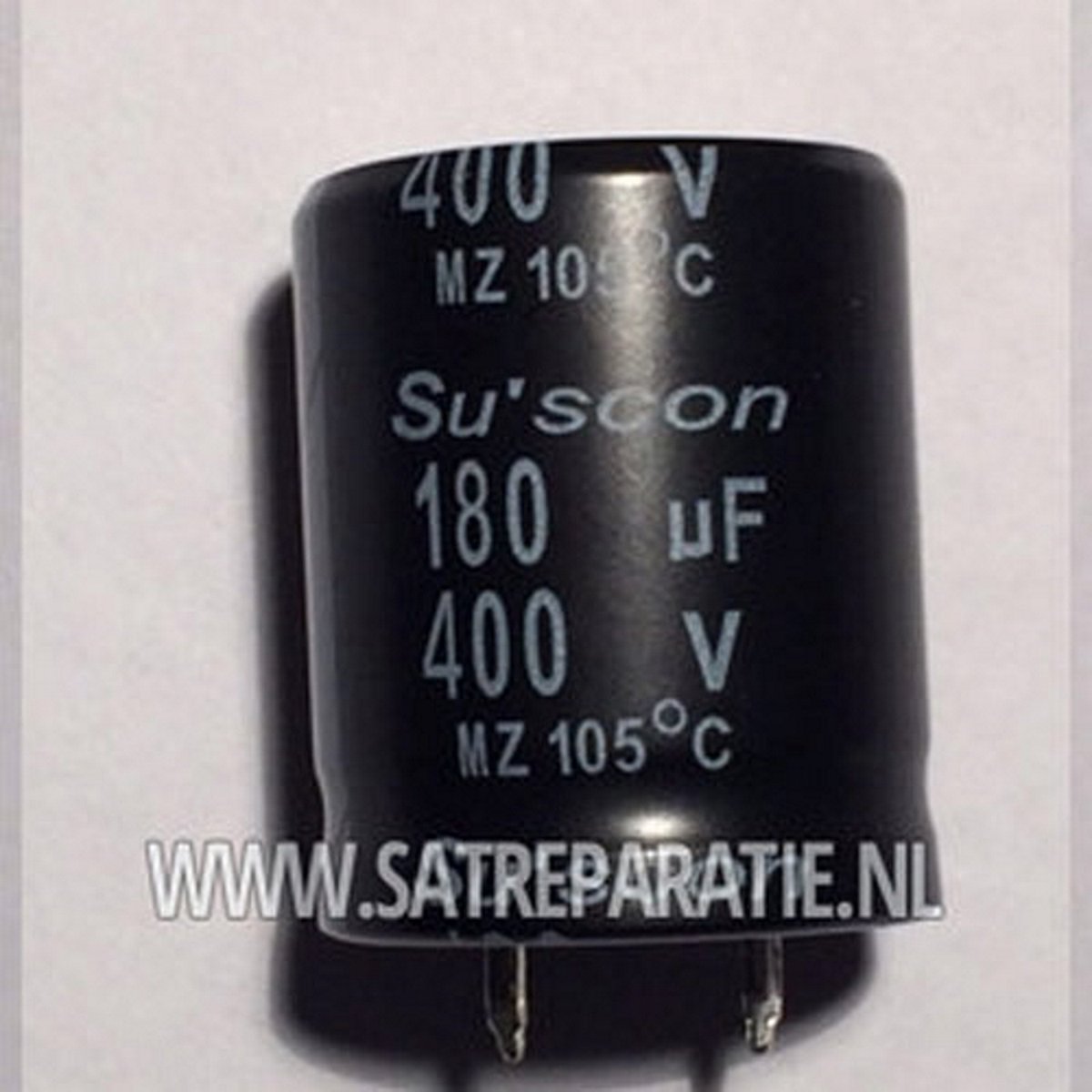 Condensateur électrolytique Su'scon 180uF/400V 25x30mm | Durée de Lifetime  8000 heures... | bol.com