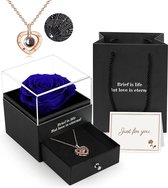 Geschenkdoos met roos en ketting i love you 100 talen - Valentijn cadeautje voor haar
