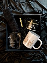 Dames Geschenkset - Time to Relax - Cadeau voor haar - Giftbox for woman - Luxe verpakking- Magneetdoos - Mok - Scrubzout - Masker - Lippenbalsem