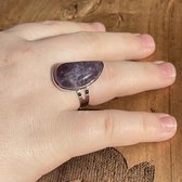 Wellness-House | Amethist Druppel Ring | Ring Met Edelsteen | Natuurstenen Ring | In Maat Verstelbaar | Amethist | Spirituele Groei | Bescherming | Zen