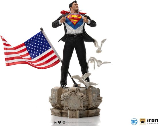 Figurine Superman Unleashed, Deluxe Art Scale - DC Comics - Iron