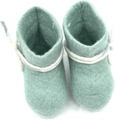 MooiVilt - Kraam cadeau - babyslofjes - maat 16/17 - Groen - Vilt - Kraamcadeau - Fairtrade - Handgemaakt