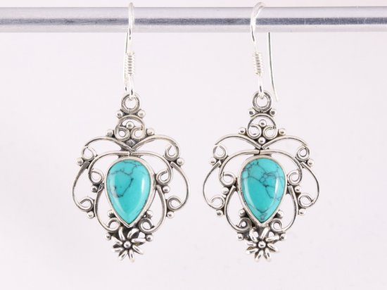 Boucles d'oreilles ajourées en argent avec turquoise