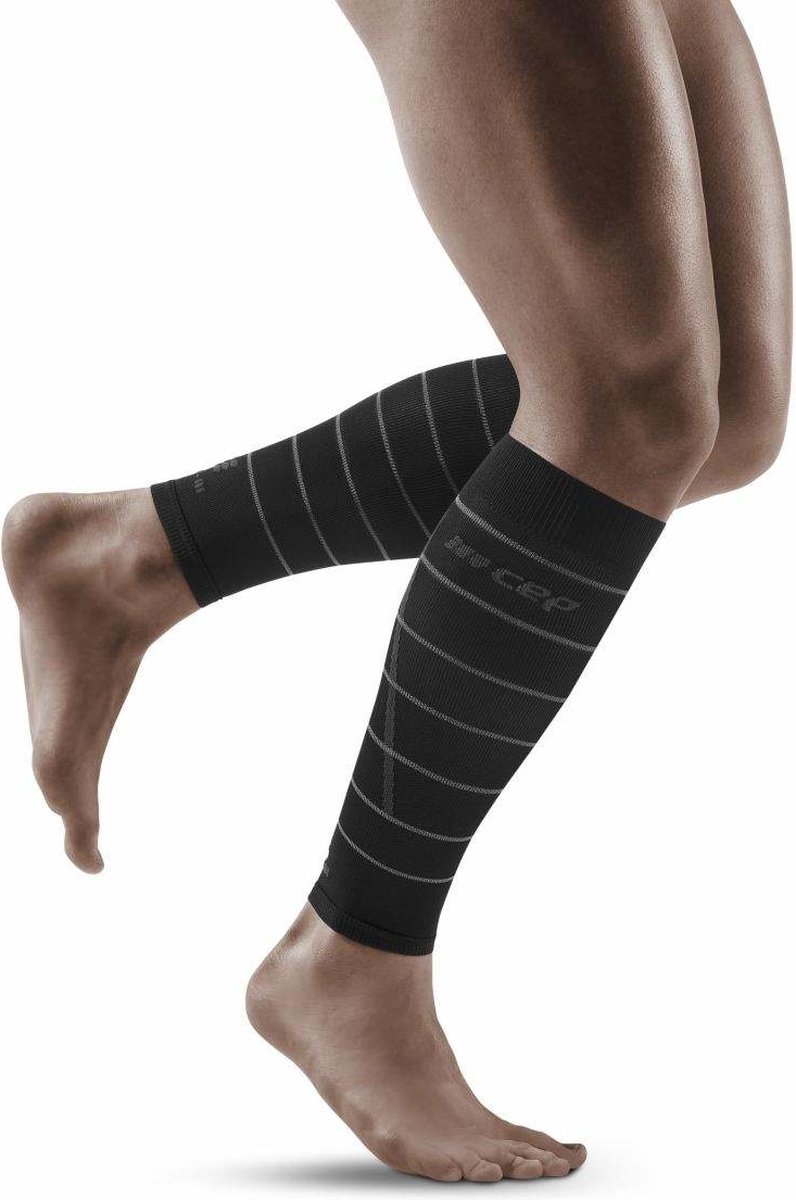 CEP - Reflectie calf sleeves - zwart - Maat (kuitomtrek): Dames II: Kuitomtrek 25 - 31 cm