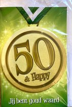 Verjaardagskaart wenskaart Medaille met button 50 & Happy Jij bent goud waard