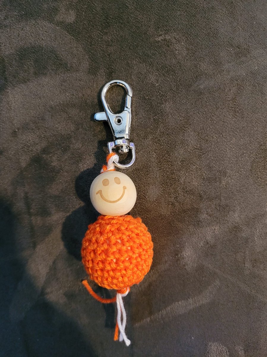 Sleutelhanger Gelukspoppetje Oranje