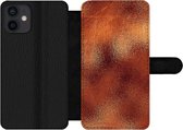 Bookcase Geschikt voor iPhone 12 Mini telefoonhoesje - Roest print - Abstract - Staalplaat - Met vakjes - Wallet case met magneetsluiting