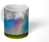 Mok - Afbeelding van een regenboog bij wolken en windmolens - 350 ML - Beker - Uitdeelcadeautjes