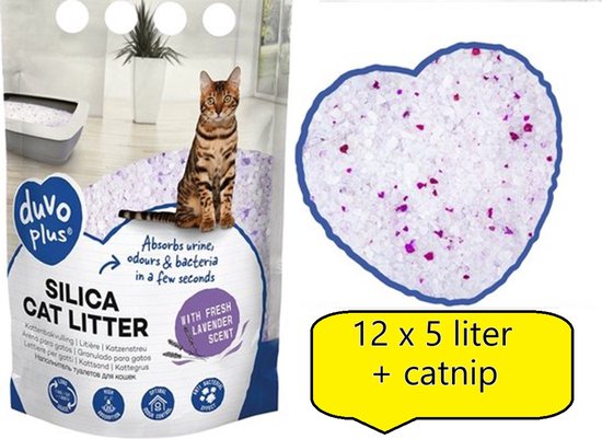 Pak met kattenbakvulling van Duvo+, met lavendelsiroop. Een hartvormige klont met paarse spikkels.