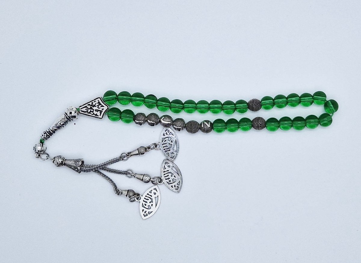 Handgemaakte naam tasbih 33 Kralen Natuursteen “Groen howliet gesponnen goud” - met metaal tassel “Ogen"- Met je naam of de naam van uw geliefde- 8 mm diameter van de korrel