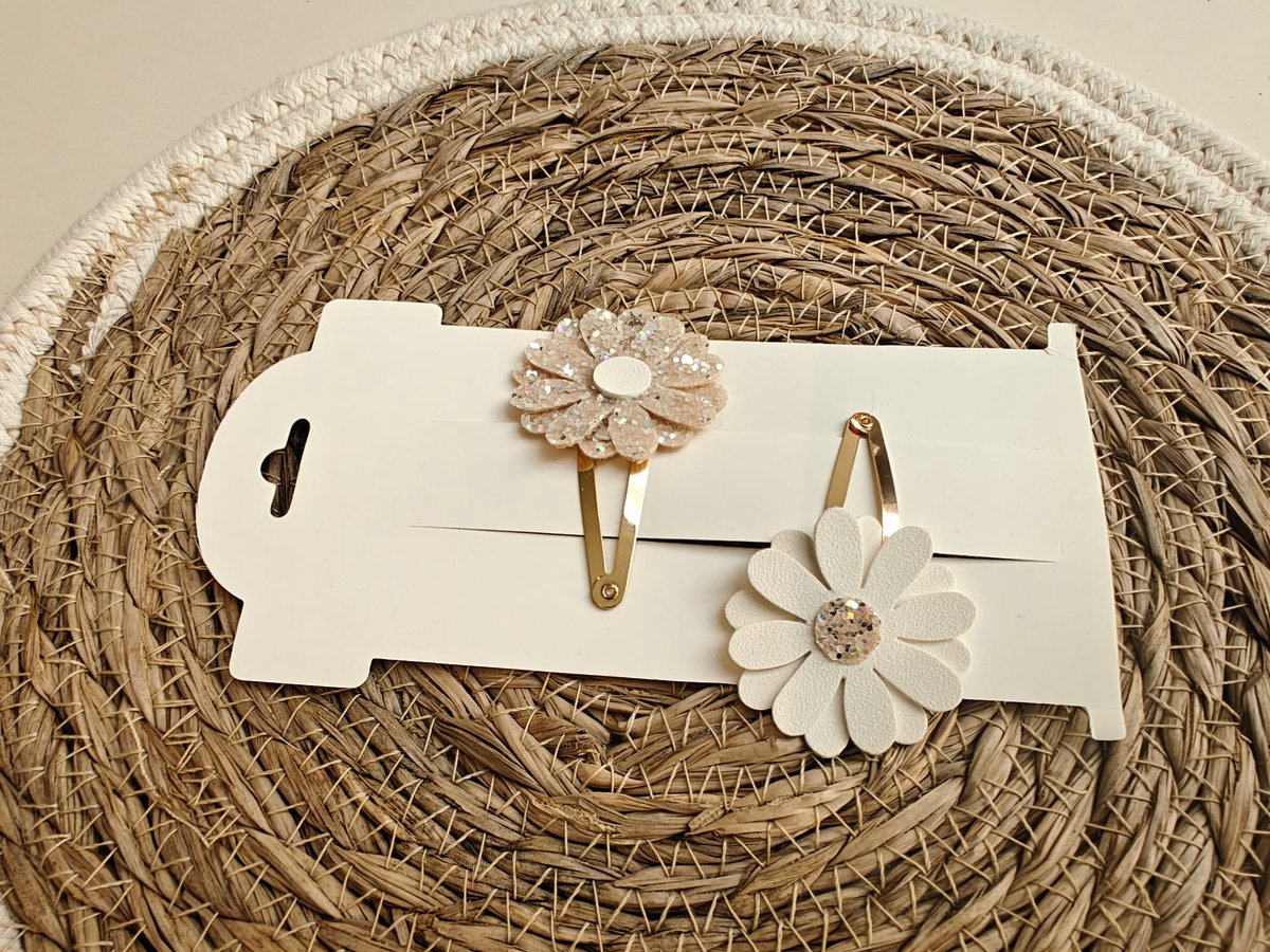 Klikklak haarspeldjes Glitter Wit Klikklak 5cm - kinderknipjes - Babyhaarclipjes - Kinderhaaraccessoires - Haarspeldjes kinderen - Haaraccessoires meisjes - Haarspeldjes baby - Kinder haarspeldjes - Kinder haarclips - Haarspeldjes meisje