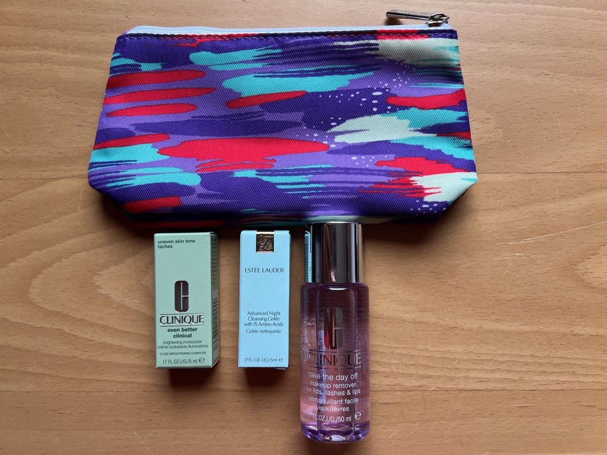 Goedkoopste Clinique Take The Day 3 st set Make-up remover 50 ml brightening moisturizer 5 ml EL Night cleansing Gelee 5 ml
