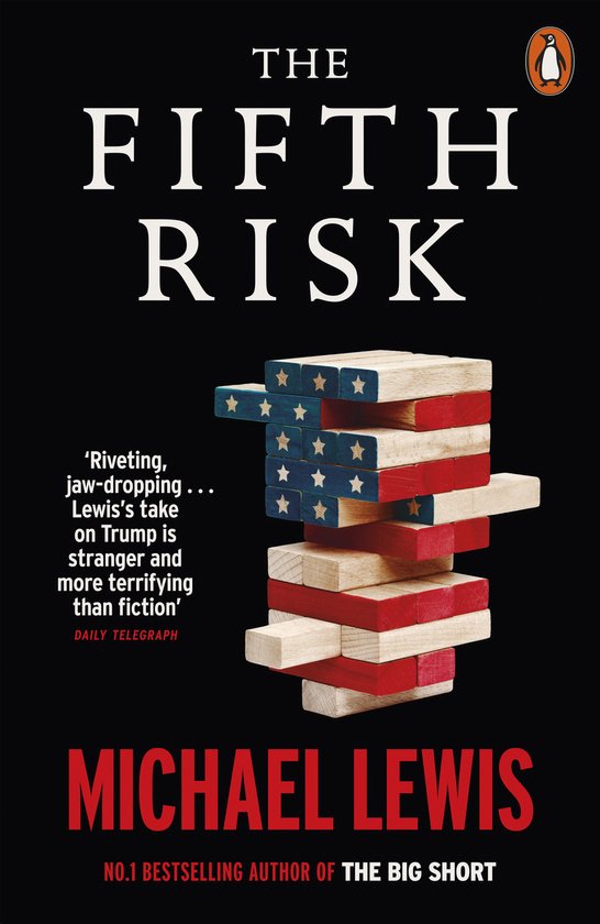 Couverture du livre 'The Fifth Risk' avec une tour Jenga de blocs rouges et blancs représentant le drapeau américain.