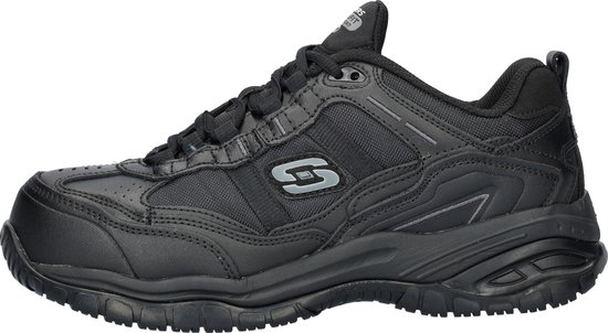 Zwarte Skechers werkschoen, zijaanzicht met veters, S-logo en 'Memory Foam' tekst op de tong.