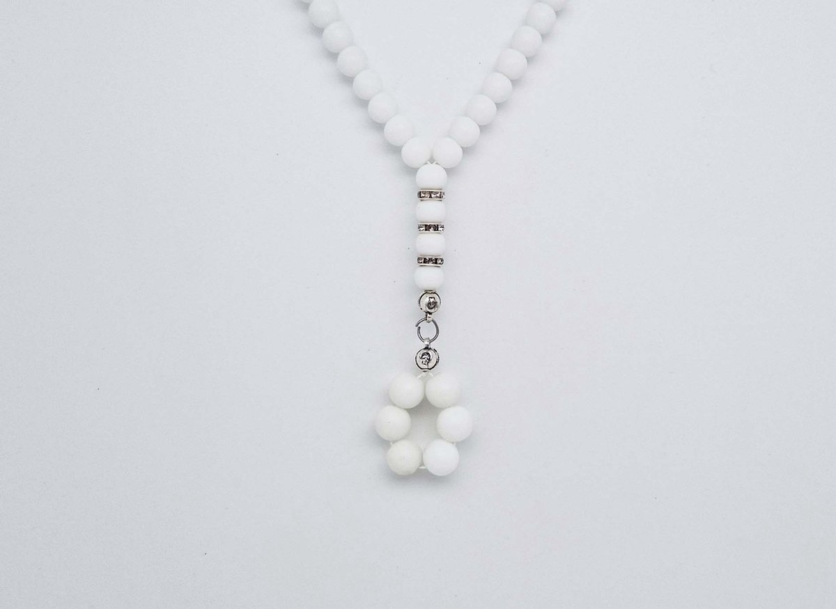 Handgemaakte Natuurstenen Autohanger "Mat Witte agaat "- Met Natuursteen hanger - 8 mm diameter van de korrel- Mooie accessoire en decoratie voor de auto