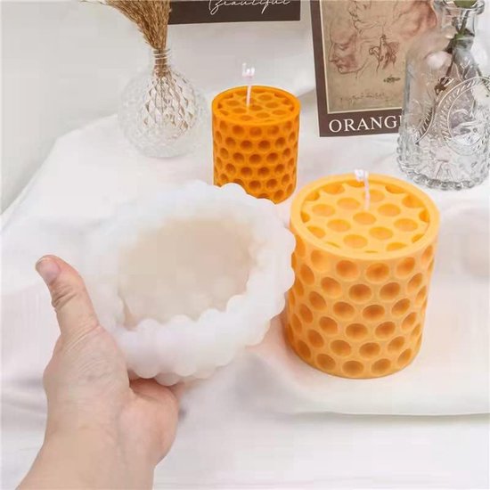 4 stuks - Kaars mal - mallen - kaarsenmal - kaarsen mallen siliconen - siliconen mallen - wit - Cylindrical en Kubus - verschillende vormen - Hobbygereedschap - voor kaarsen en gips maken