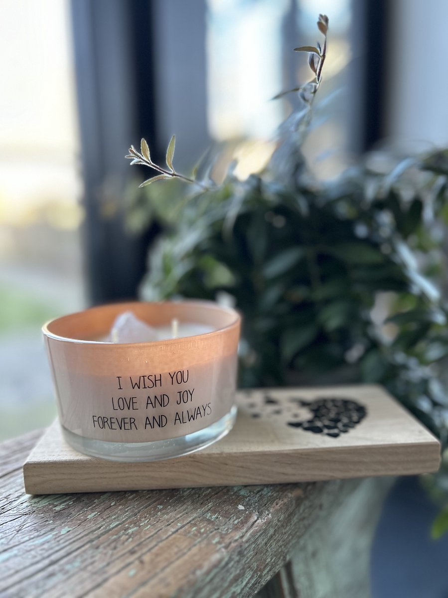 Creaties van hier Geurkaars met een kristal - My Flame met plankje (hartjes) - Met tekst I wish you love and joy forever and always roze