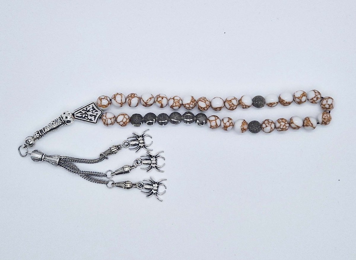 Handgemaakte naam tasbih 33 Kralen Natuursteen “Wit howliet gesponnen goud” - met metaal tassel “ Spinnen"- Met je naam of de naam van uw geliefde- 8 mm diameter van de korrel