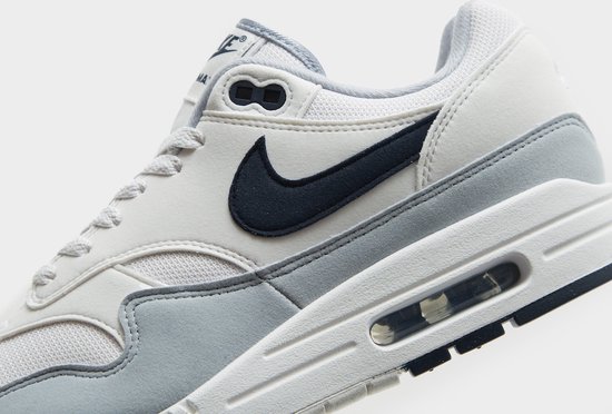 Nike Air Max 1 Schoenen Zilver EU 41 Man
